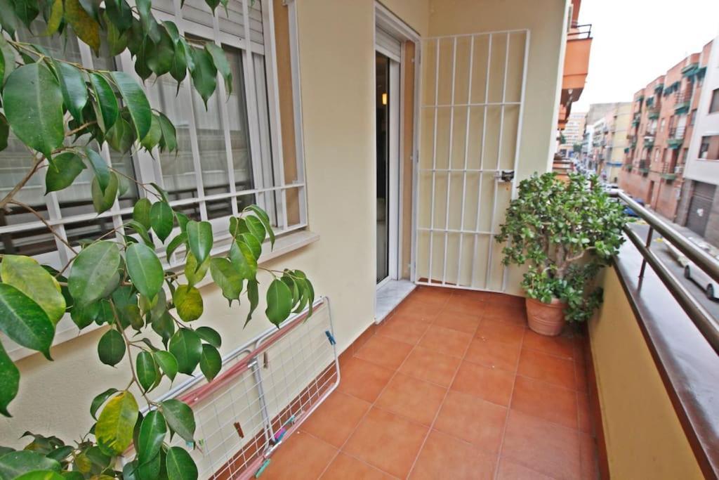 Appartement Clasica: Amigos Y Familia. Parking Gratis! Sevilla