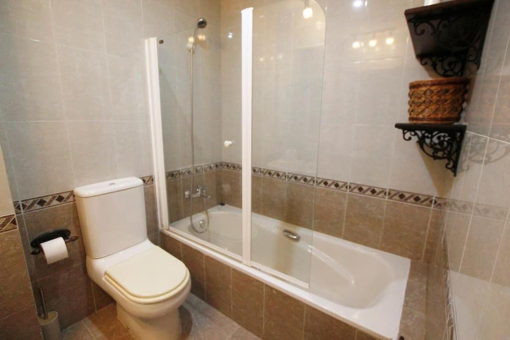 Clasica: Amigos Y Familia. Parking Gratis! Appartement *