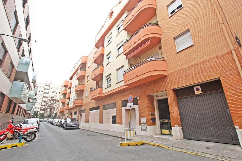 Appartement Clasica: Amigos Y Familia. Parking Gratis! Sevilla