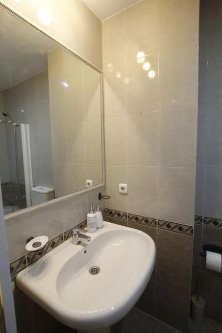 Appartement Clasica: Amigos Y Familia. Parking Gratis! *